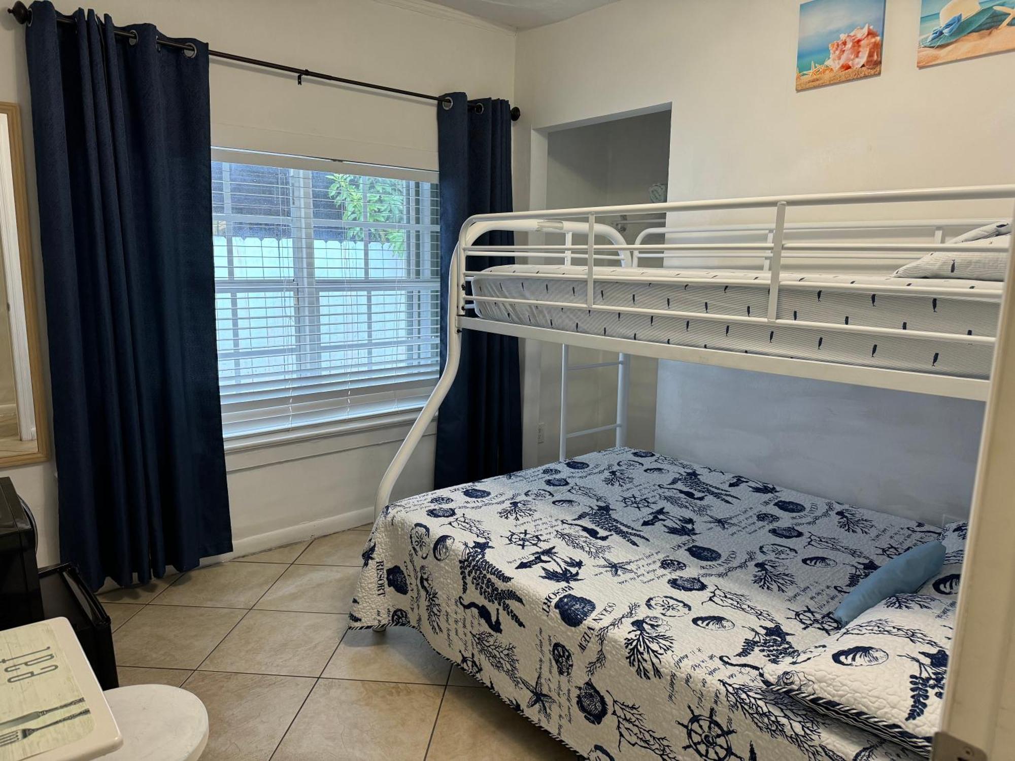 B5 Best Value On Private Bedroom With Private Bathroom In Little Havana, Майами Экстерьер фото